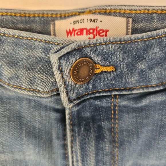 Wrangler Cut Off Jean Shorts Size 2 Mid Rise Stretch Denim Frayed Hem - Picture 3 of 5